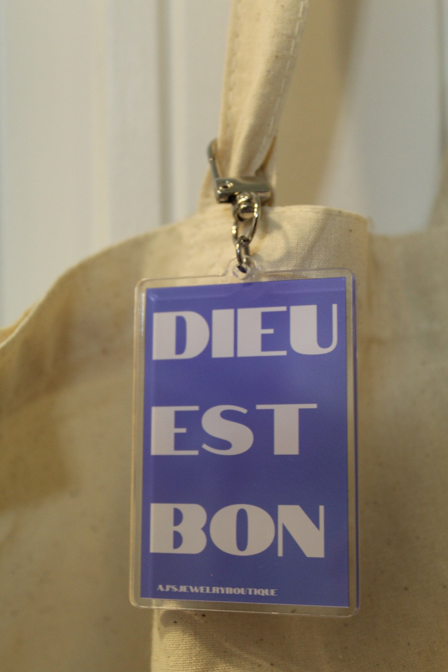 “Dieu Est Bon” Keychain