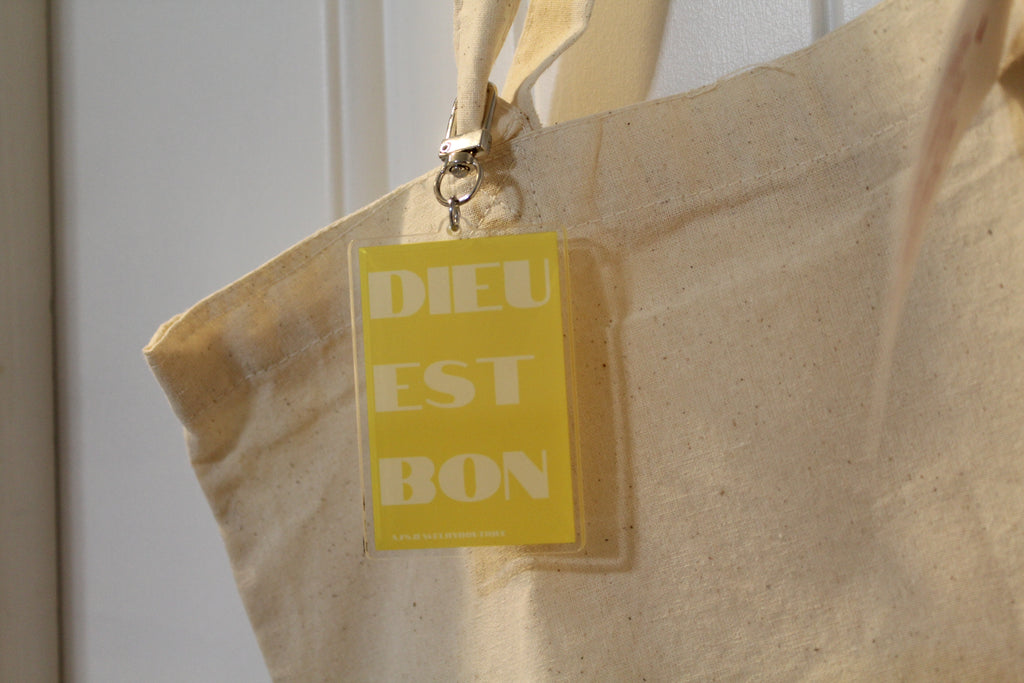 “Dieu Est Bon” Keychain
