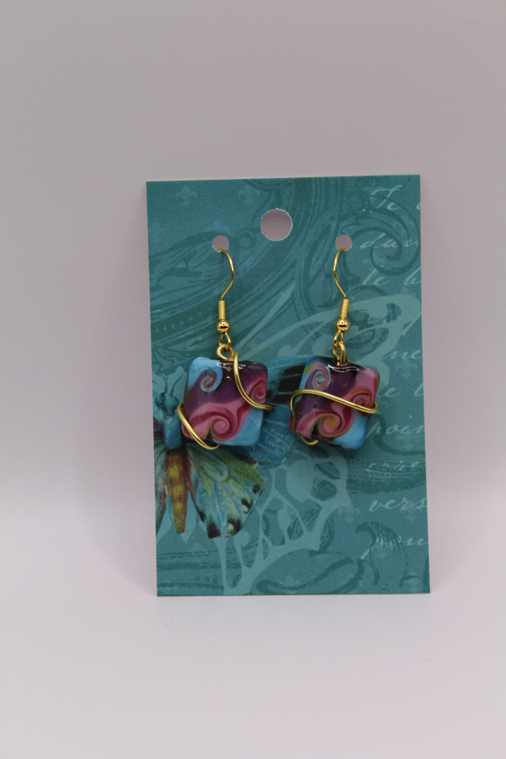 Berry Taffy Wire Earrings
